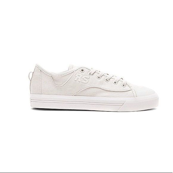 REG $ 550 NWT- Adidas raf simons spirit (men or women) - Picture 2 of 8